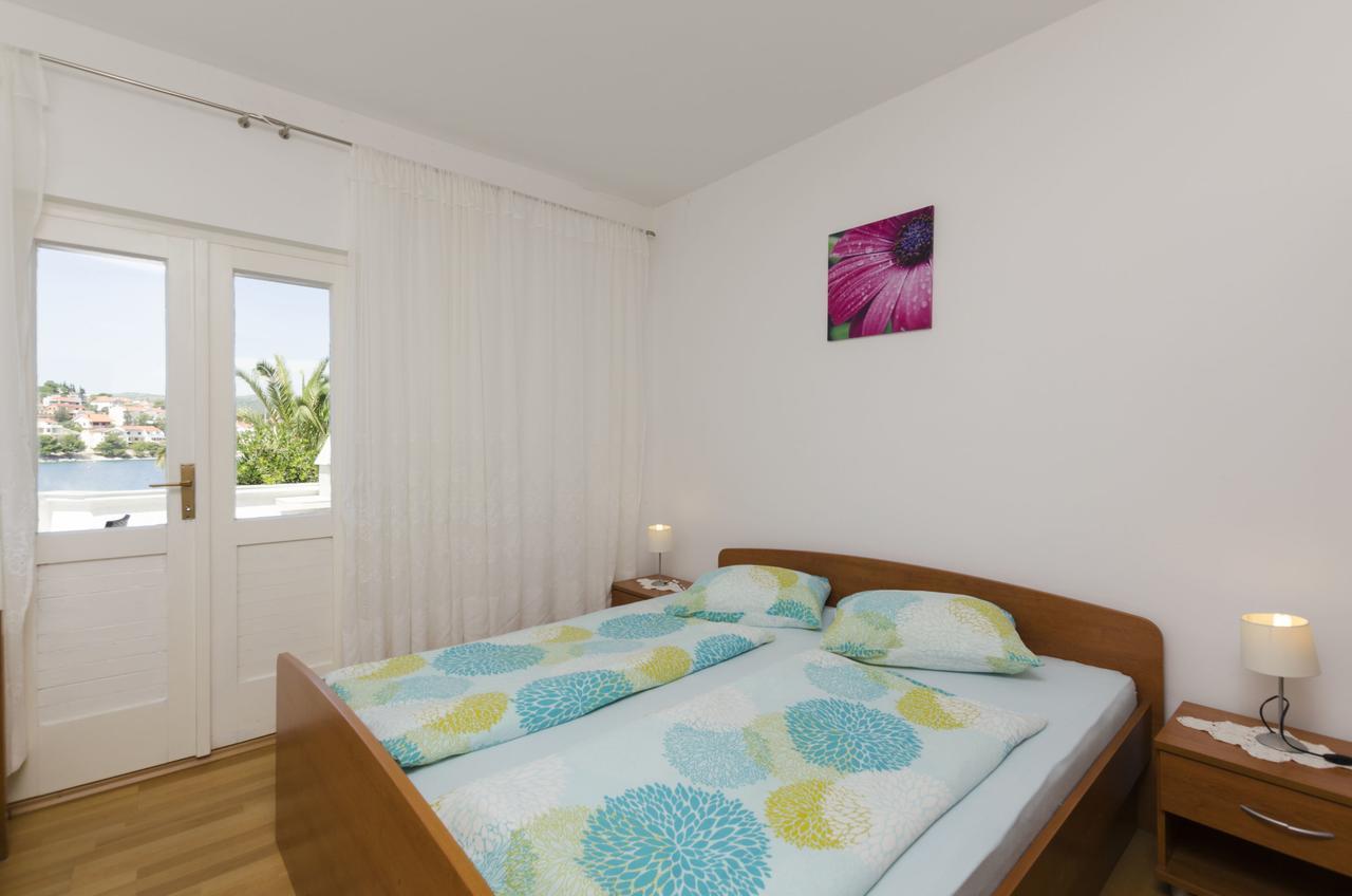Apartments Olivera Rogoznica  Esterno foto